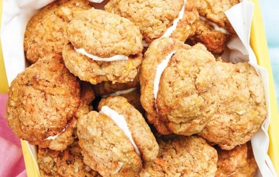 Carrot cake sandwich cookies filled with ricotta