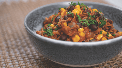 Chilli con carne with vegetables